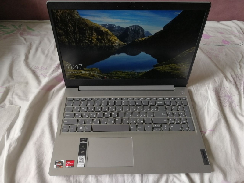   Lenova IdeaPad 3 15ARE05