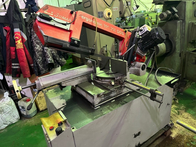 Ленточнопильный станок, пр-во Чехия Bomar Ergonomic 320.250 DG